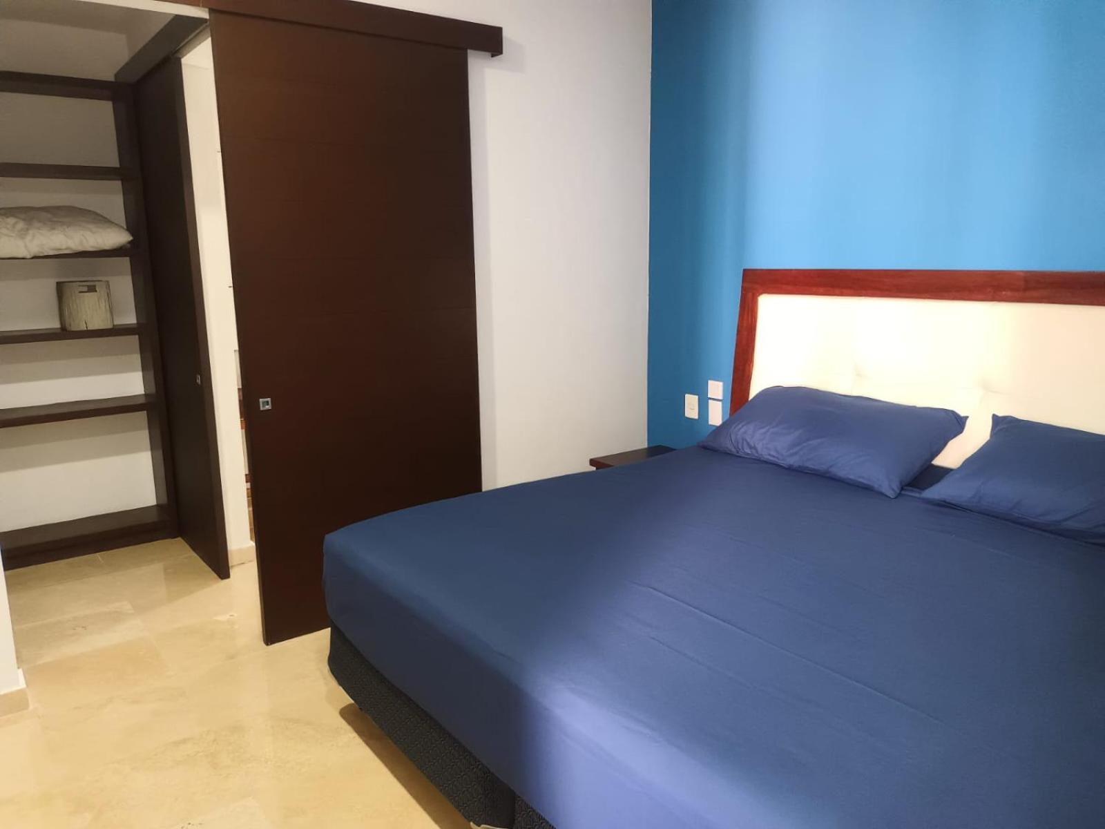 Comodo Departamento Con Alberca. Apartamento Playa del Carmen